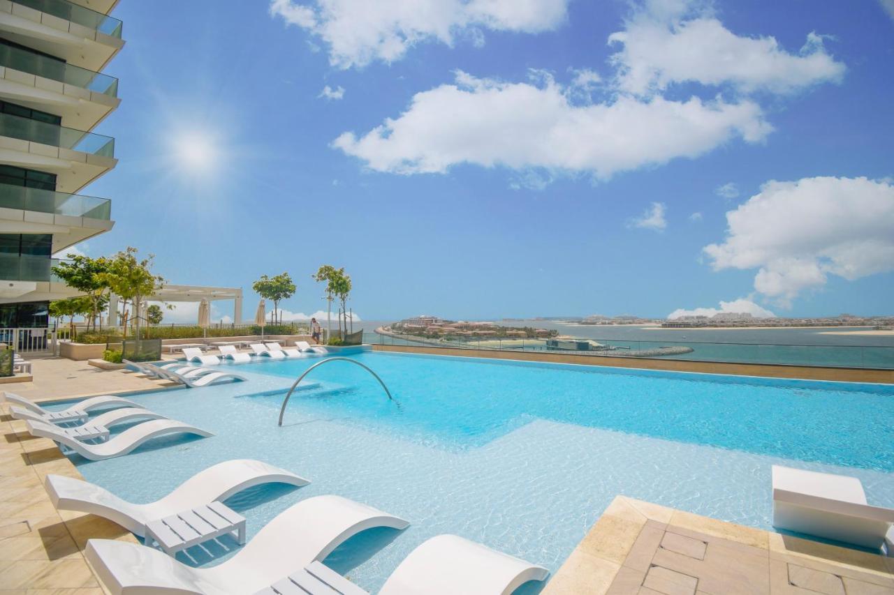 Mint - Vista 1 Emaar Beachfront Apartment