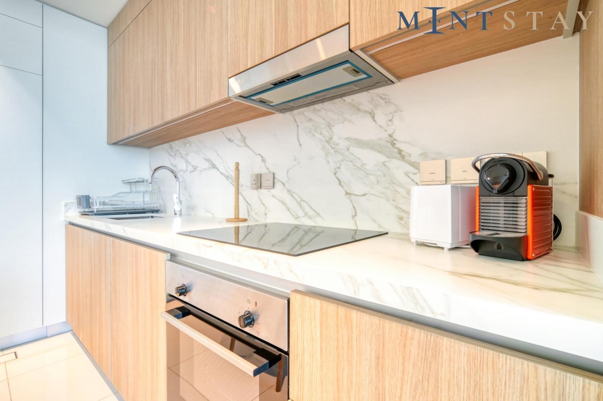 Mint - Vista 1 Emaar Beachfront Apartment