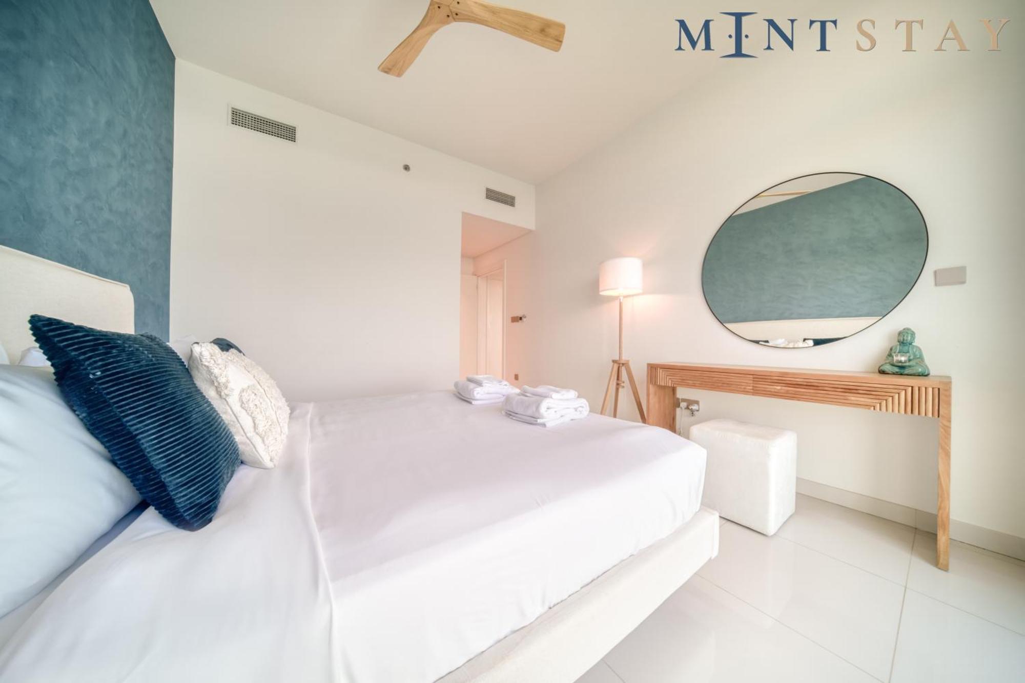 Apartment Mint - Vista 1 Emaar Beachfront *